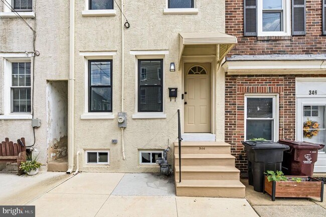 Building Photo - 344 Grove St