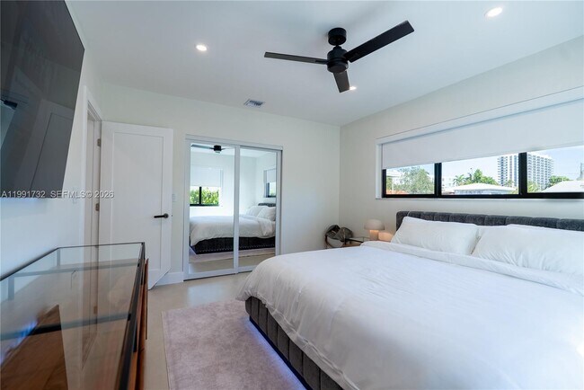 Building Photo - 7548 Adventure Ave