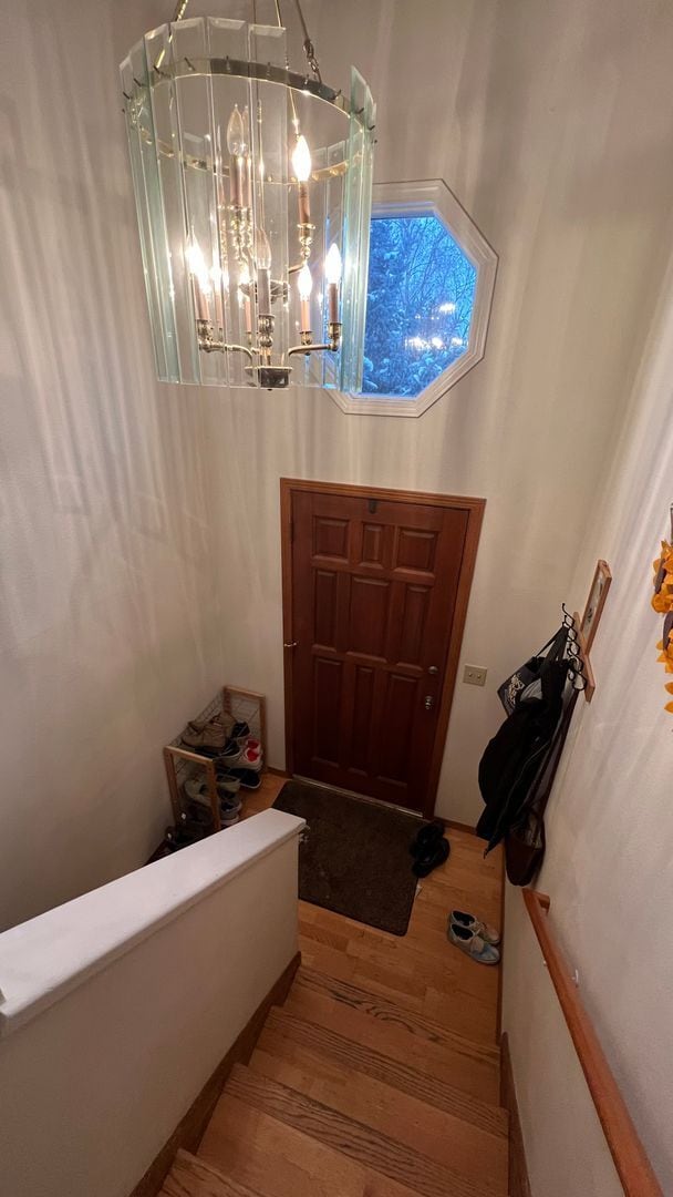 Building Photo - Single Family House off Turpin! 3 Bed/2 Ba...