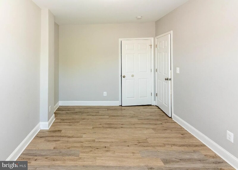 Building Photo - 3914 Ridgewood Ave