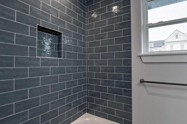 Building Photo - 1822 25th St