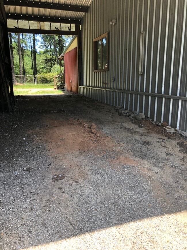 Building Photo - 13101 FM 225