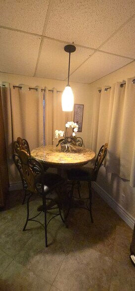 Building Photo - 3803 Lightning Ridge Way