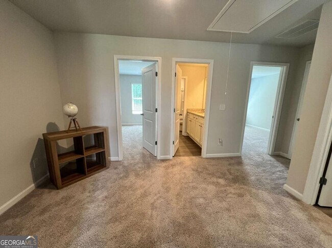 Building Photo - 109 Cedar Wood Trce