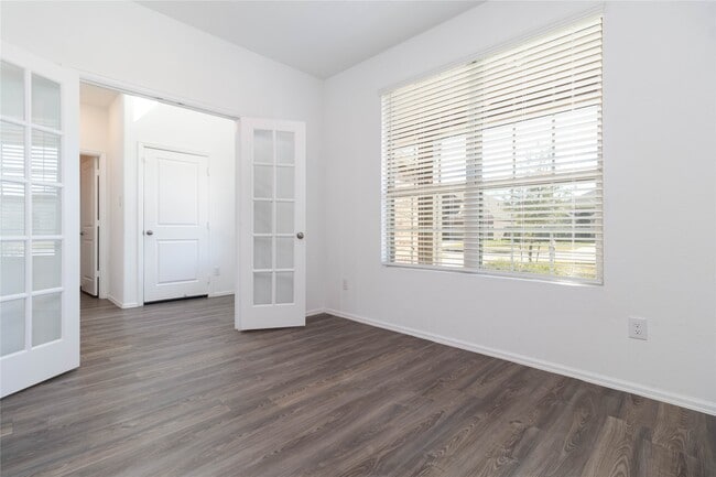 Building Photo - 9411 Clearwater Bluff Ln