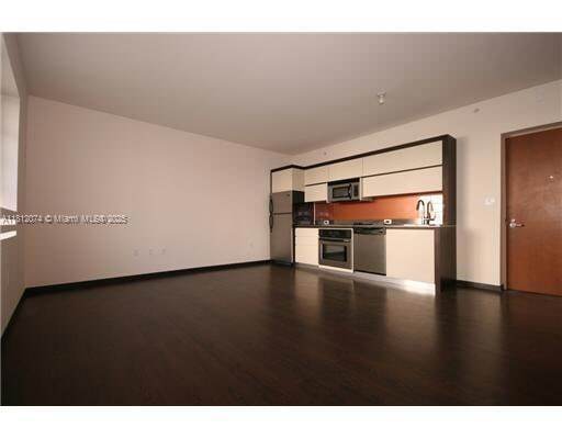 Building Photo - 435 21st St