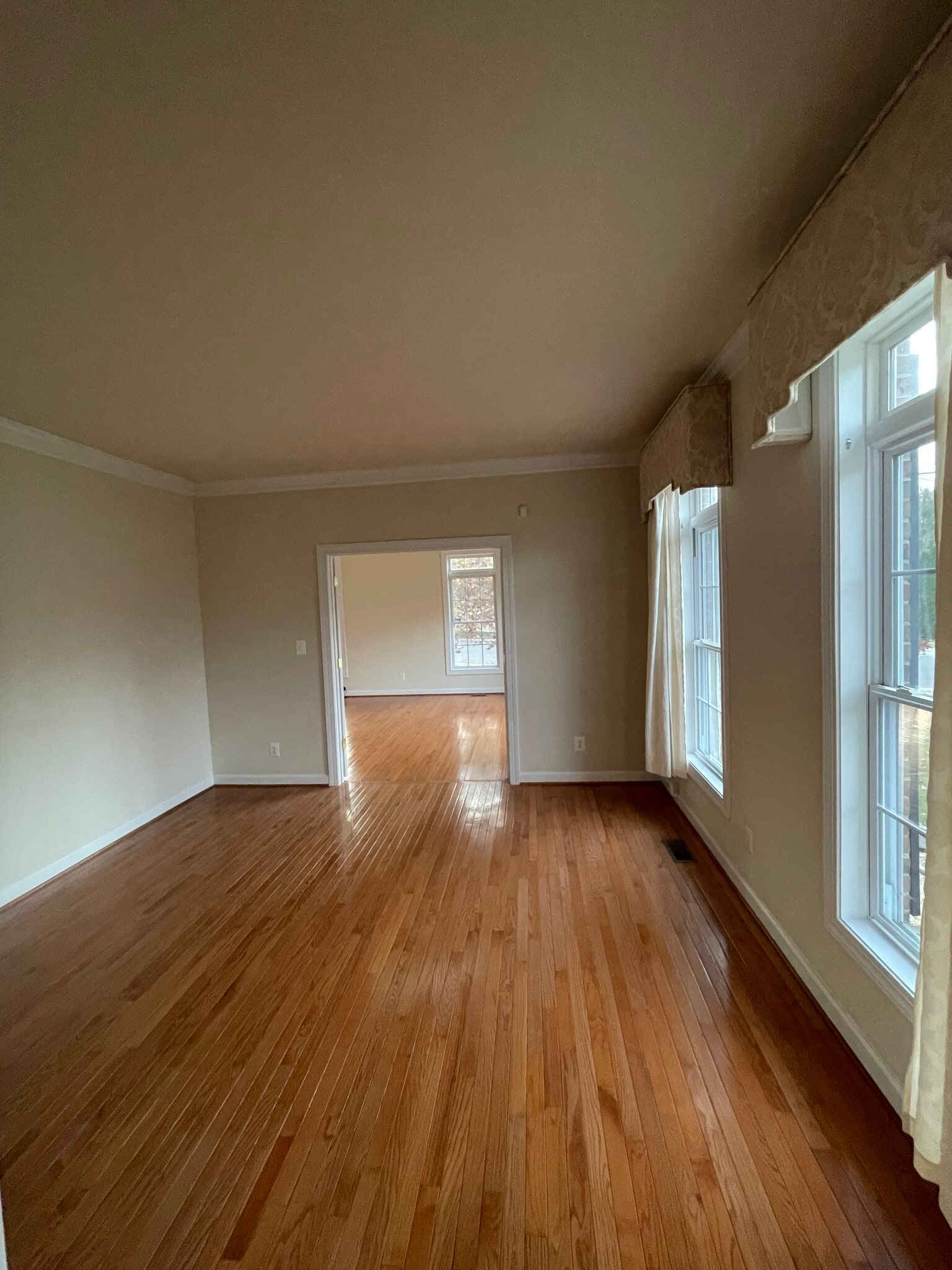 Building Photo - 2907 Dumas St