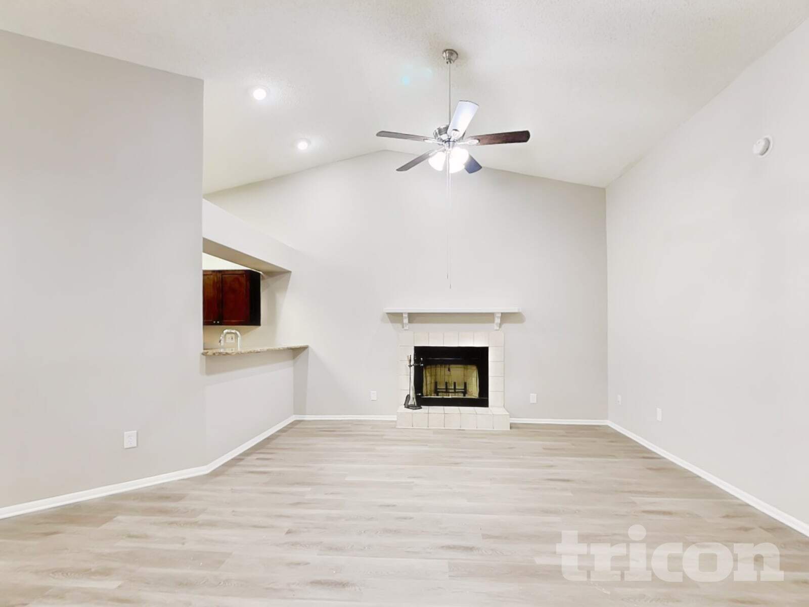 Building Photo - 4624 S Country Hills Ct