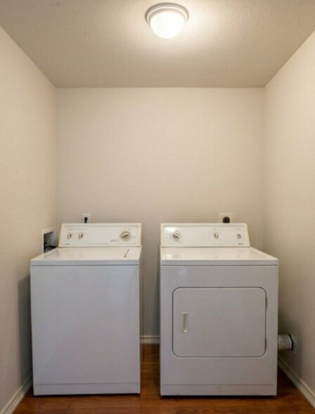 Building Photo - 4406 Mattie Dr