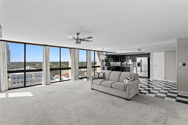 Building Photo - 3301 Bayshore Blvd