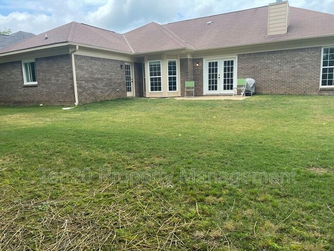 Building Photo - 9178 Garrett Lake Dr