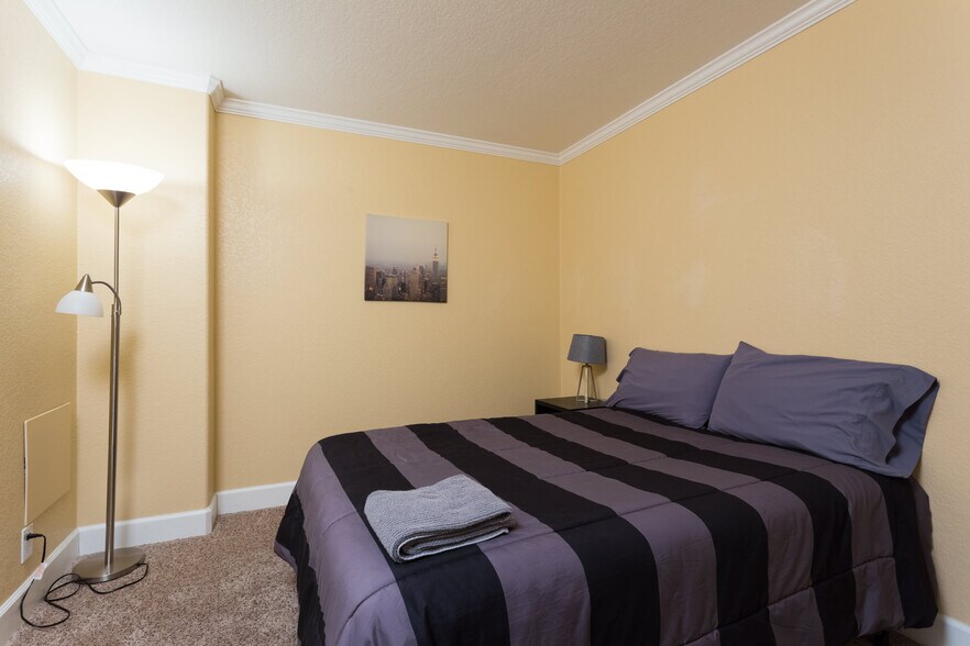 Building Photo - 1777 Larimer St