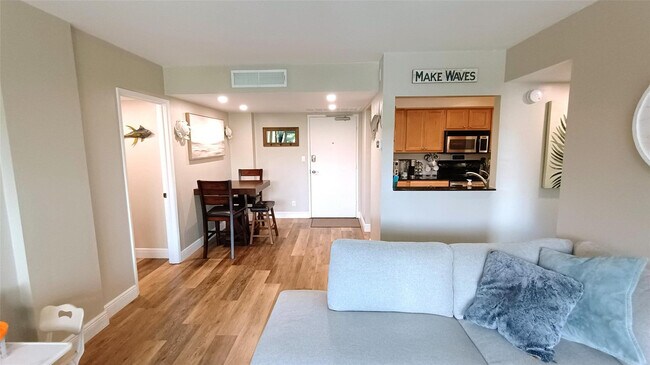 Building Photo - 777 S Federal Hwy