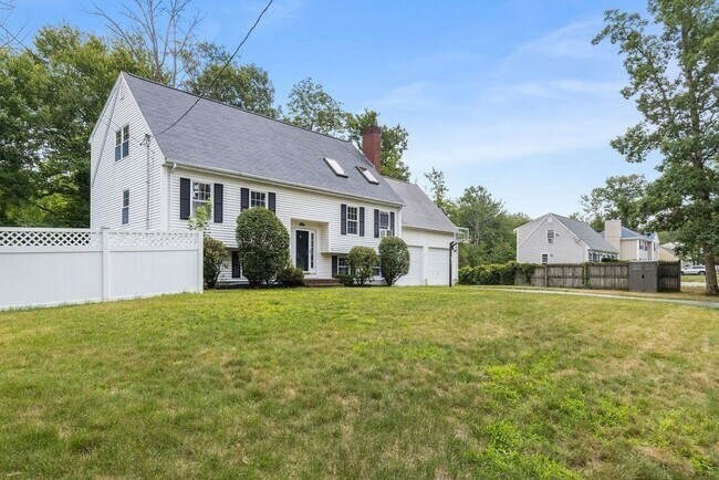 Building Photo - 361 Cumberland Ave