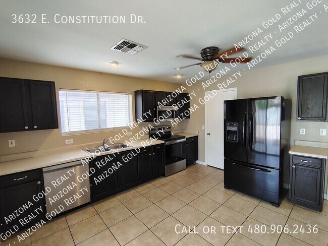 Building Photo - 3632 E Constitution Dr