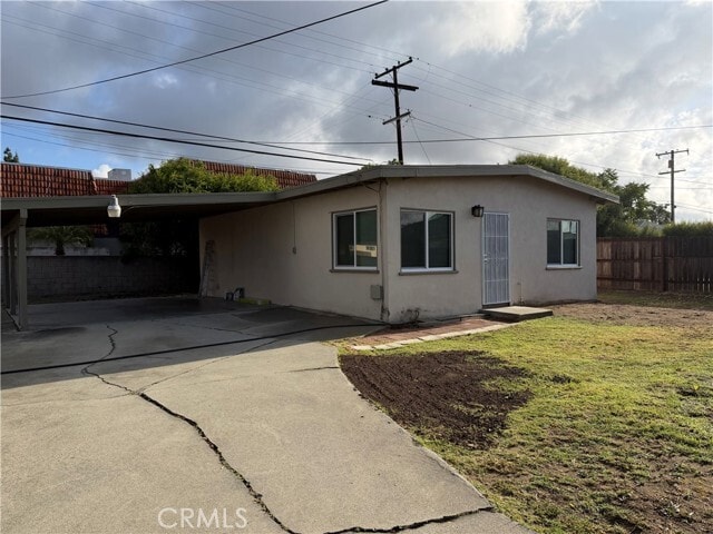 Building Photo - 5554 Riverside Dr