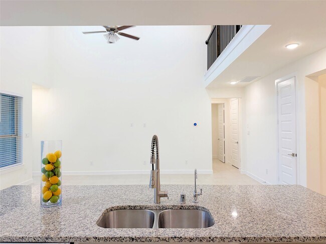 Building Photo - 8611 Oakdale Blf Ct