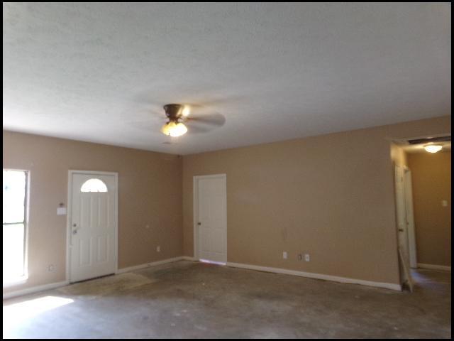Building Photo - 35 Blair Dr