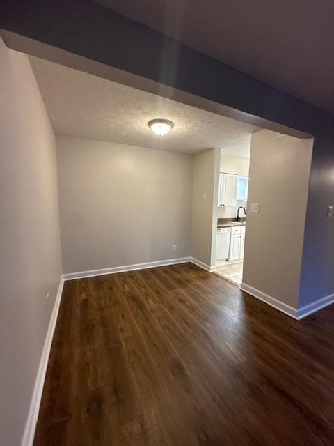 Building Photo - 615 Carter Ln