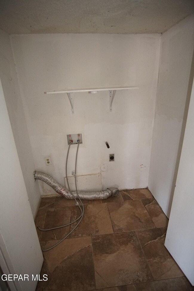 Building Photo - 3114 Isla Marino St