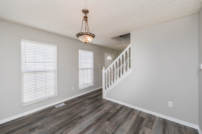 Building Photo - 5609 Blandon Run