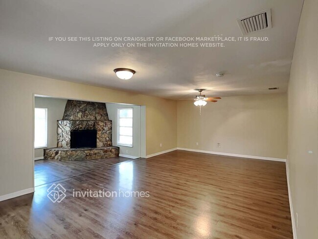 Building Photo - 1400 S Hercules Ave