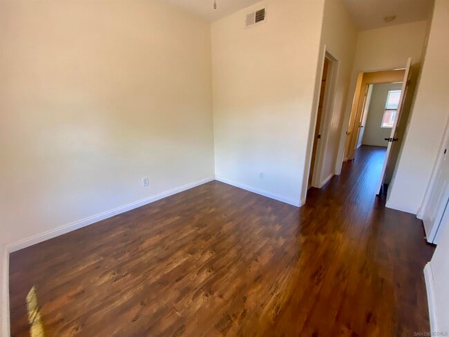 Building Photo - 17009 Avenida Visalia
