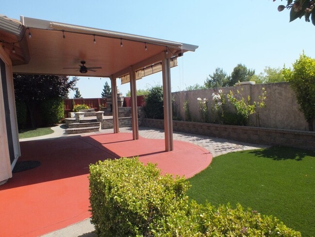 Building Photo - 3/2 Folsom Broadstone Village with outdoor...