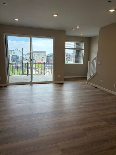 Building Photo - 1614 Park Ln