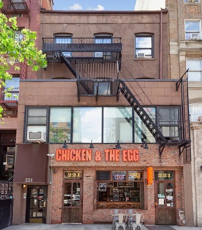 Building Photo - 221 2nd Avenue