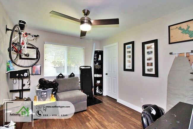 Building Photo - 1437 Mariposa Ct