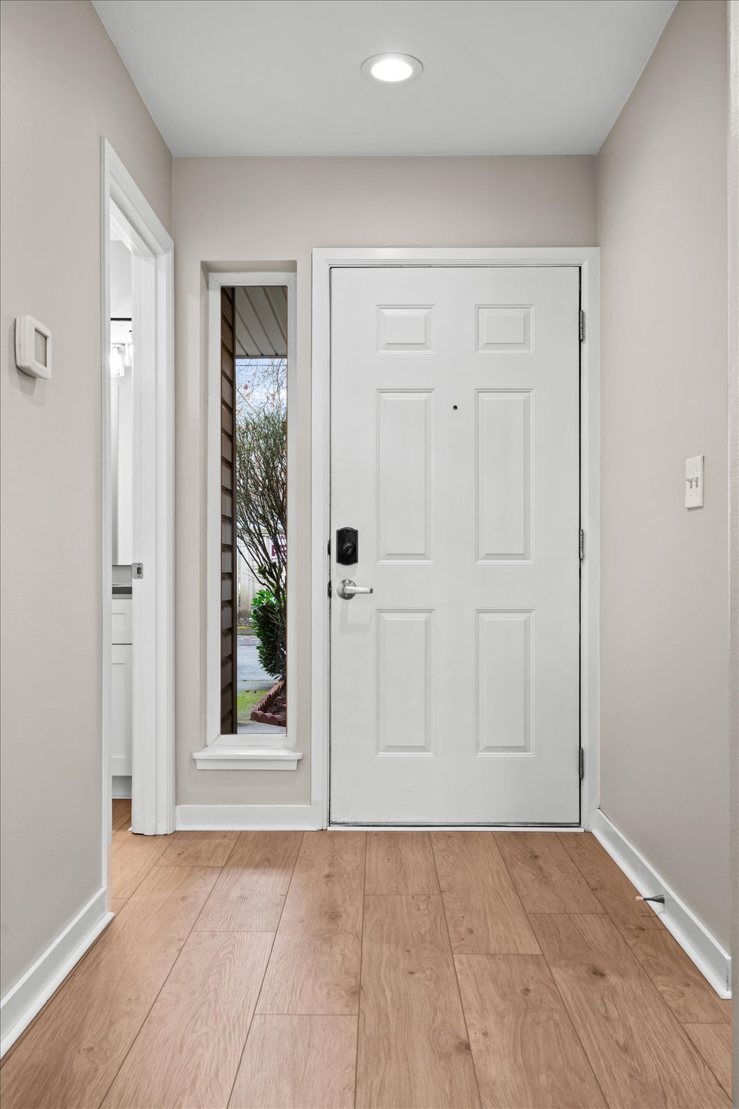 Building Photo - 501 23rd Ave S