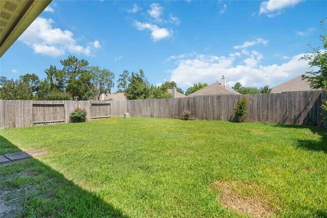 Building Photo - 7218 Alava Dr