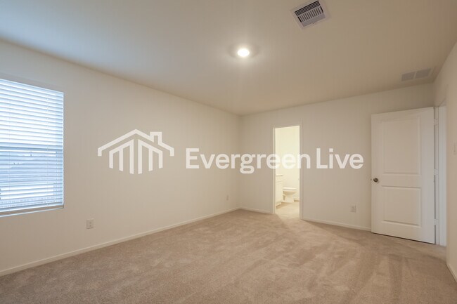 Building Photo - 19747 US-59