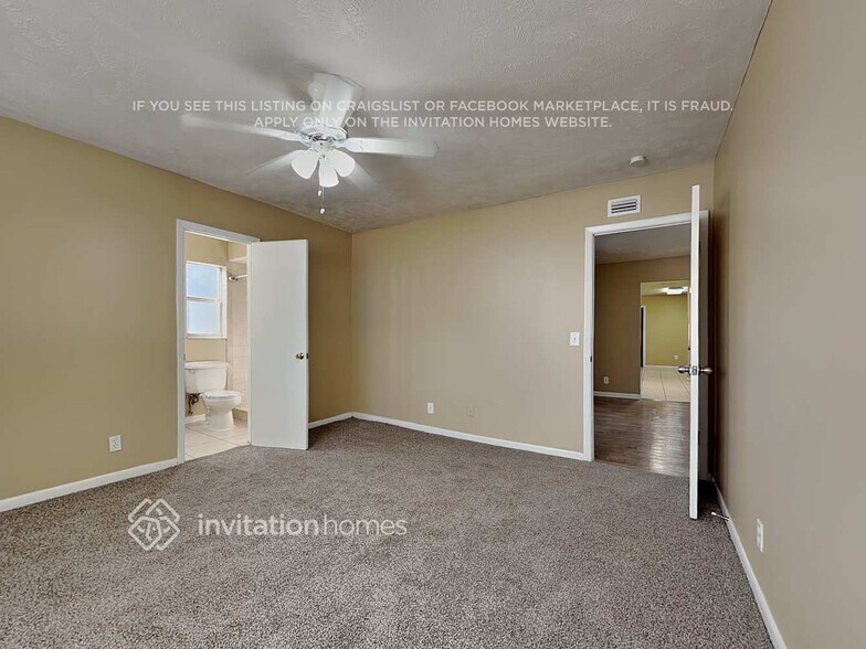 Building Photo - 12718 Sebring Blvd