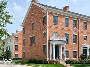 Building Photo - 2076 Broughton St