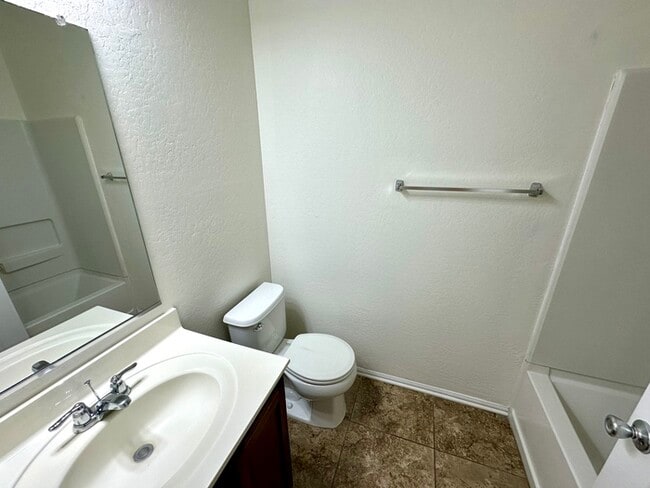 Building Photo - 971 S Deerfield Ln