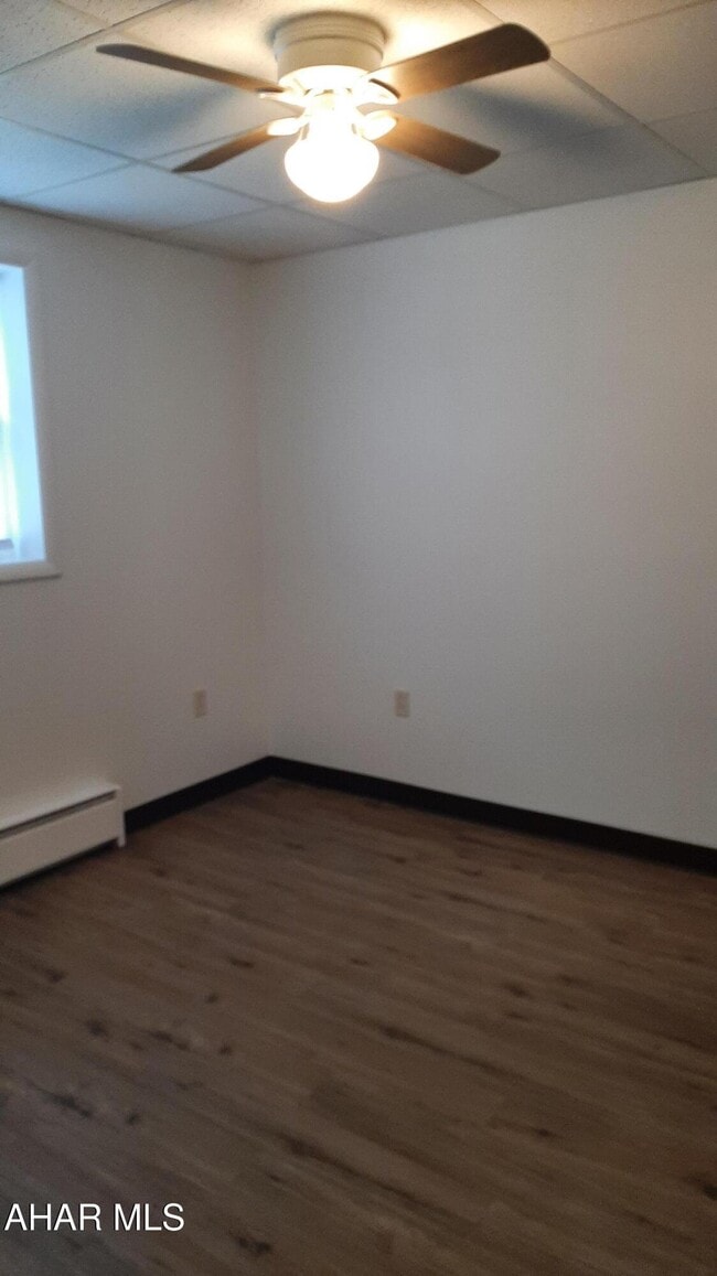 Building Photo - 500 Gallitzin Rd