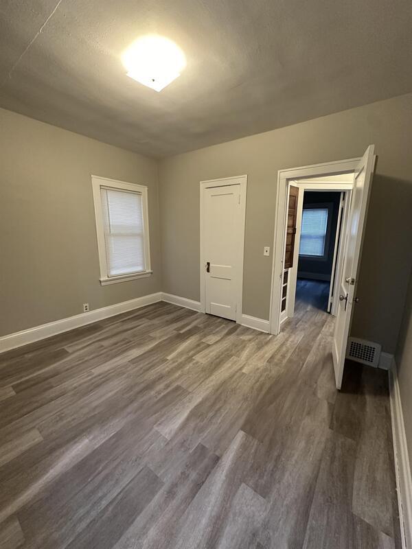 Building Photo - 3392 Beechwood Ave