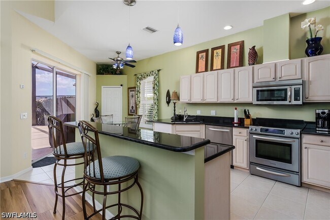 Building Photo - 28460 Highgate Dr