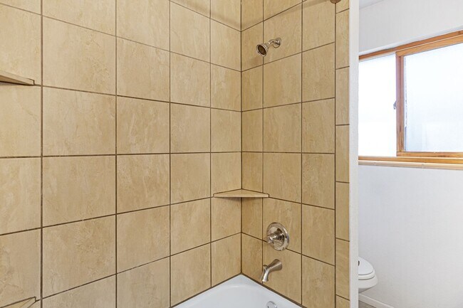 Building Photo - 2436 Launcelot Ct