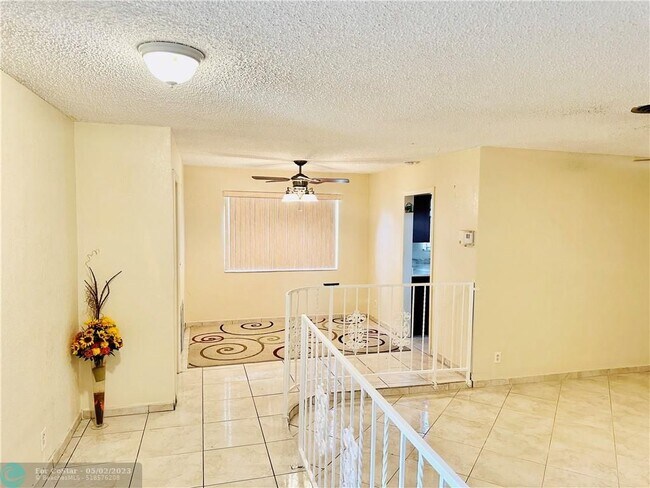 Building Photo - 6535 SW 8th Pl