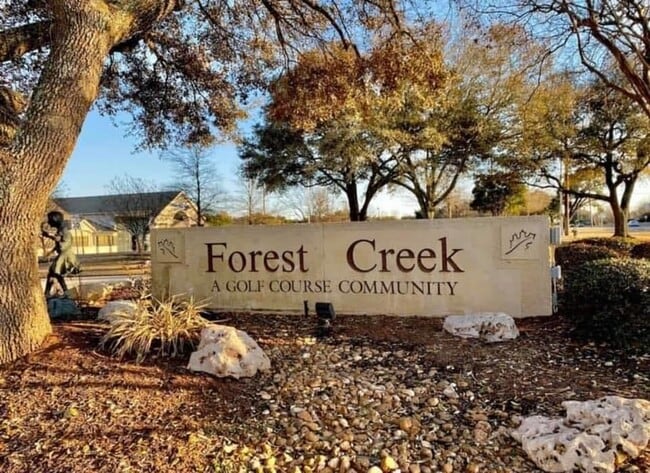 Building Photo - 3816 Harvey Penick Dr