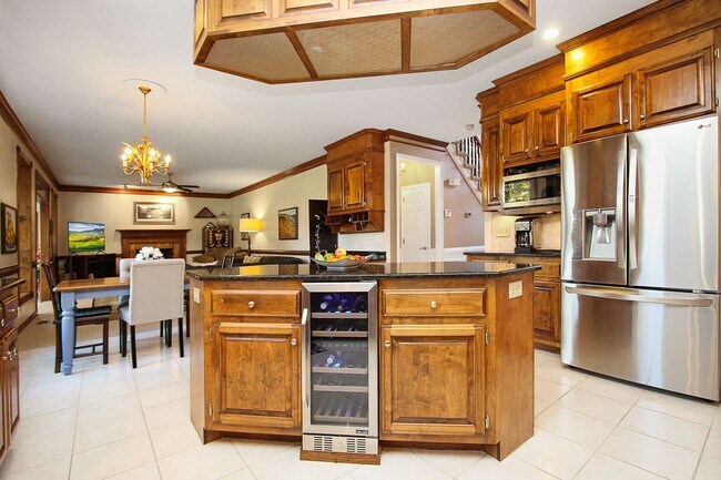 Building Photo - Call Victoria Jenkins at 757-525-7157 for more information