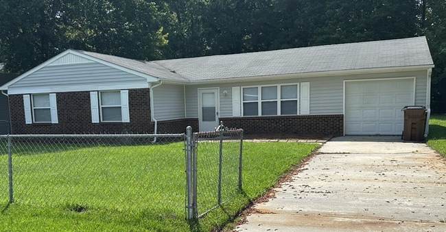 Primary Photo - 502 Thyme Ct