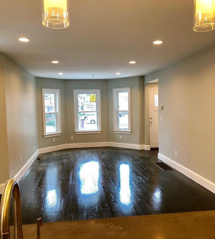 Building Photo - 95 Grant St