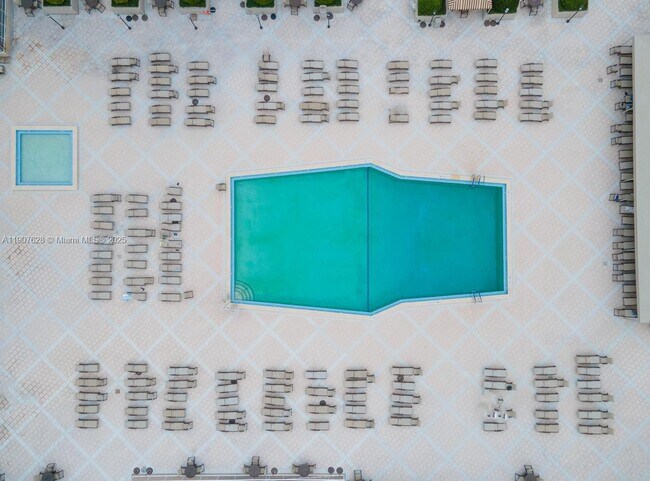 Building Photo - 1965 S Ocean Dr