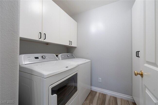 Building Photo - 512 Crumpler Pl