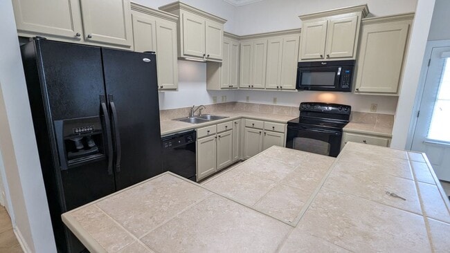 Building Photo - 1570 Tasajillo Dr