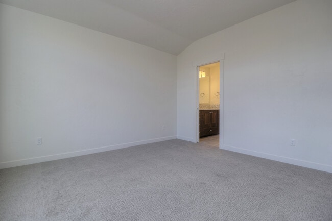 Building Photo - 3322 E Exacta Ln